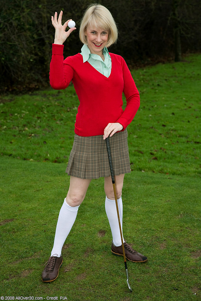 52-year-old-hazed-spreads-her-hairy-pussy-after-a-round-of-golf1.jpg
