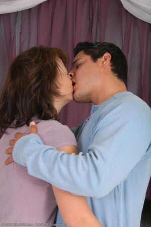 Hot big butt mom Alannah gets her pussy hammered by the handyman